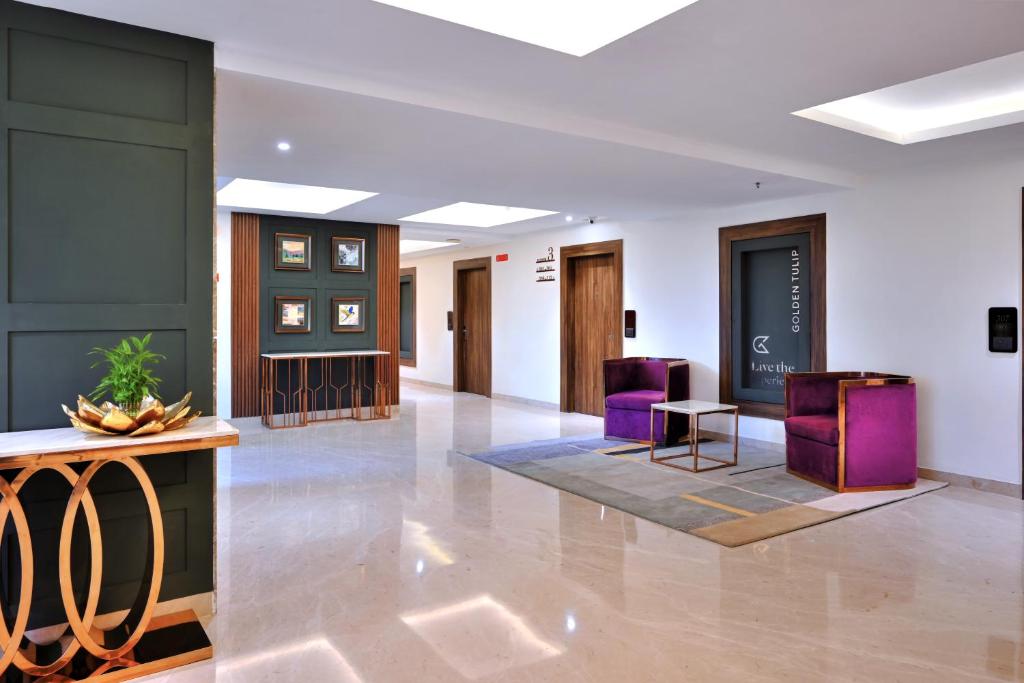 Posezení v ubytování Golden Tulip Agra