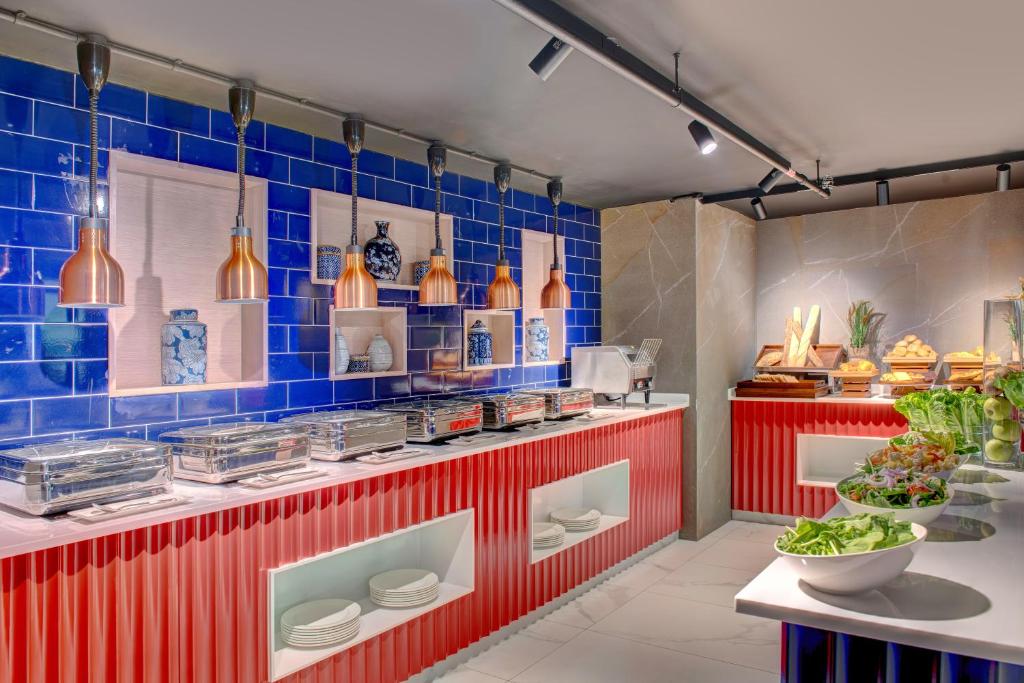 La Quinta by Wyndham Abu Dhabi Al Wahda - Resim 23