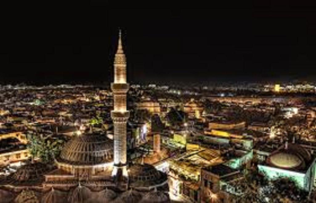 3 Charites Old Town - Housity