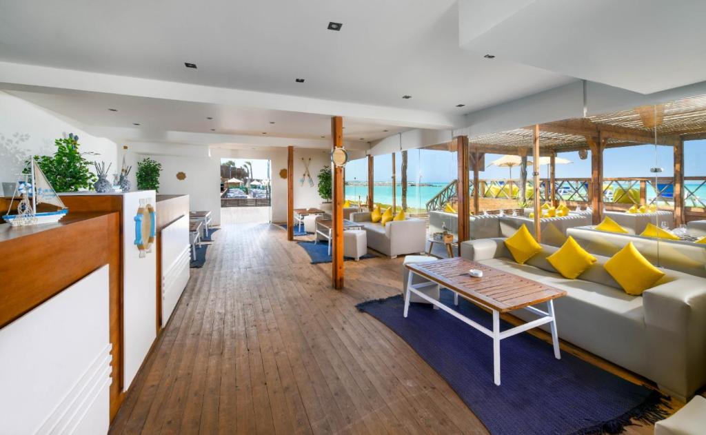 Posezení v ubytování XU Sidi Abdel Rahman Resort & Spa