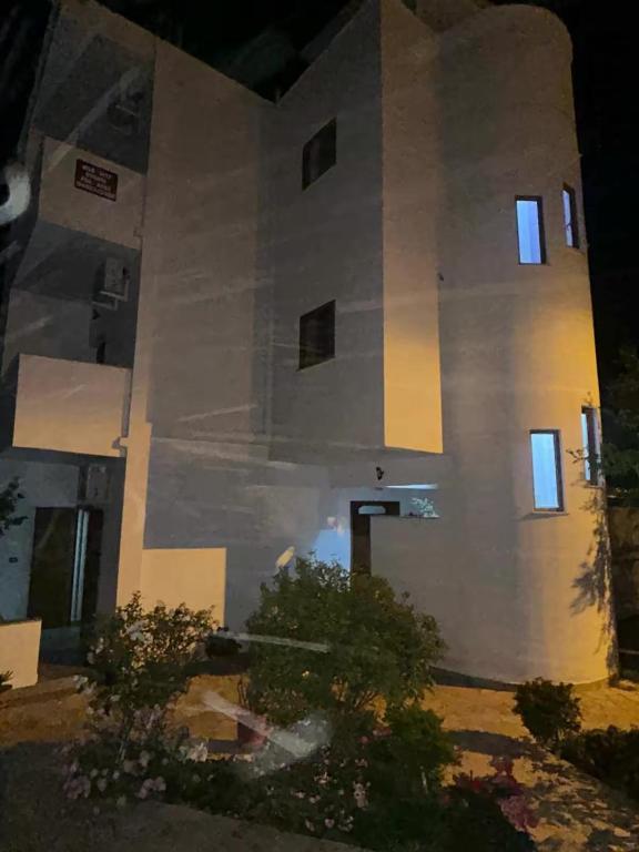 Jeti Guesthouse