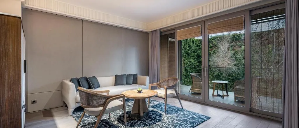 Suite with Garden View