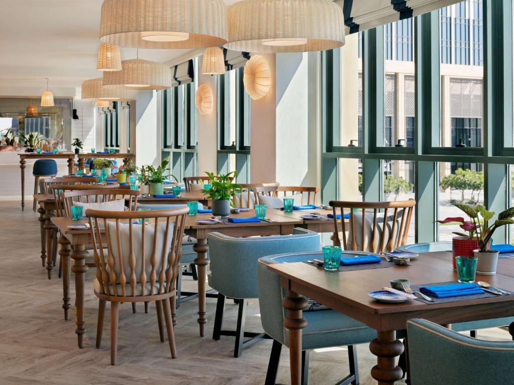 Restaurace v ubytování Mercure Dubai Deira