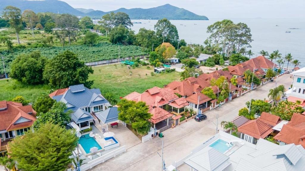 About A Beach Pool Villa Bangsaray, Bang Sare (updated prices 2025)