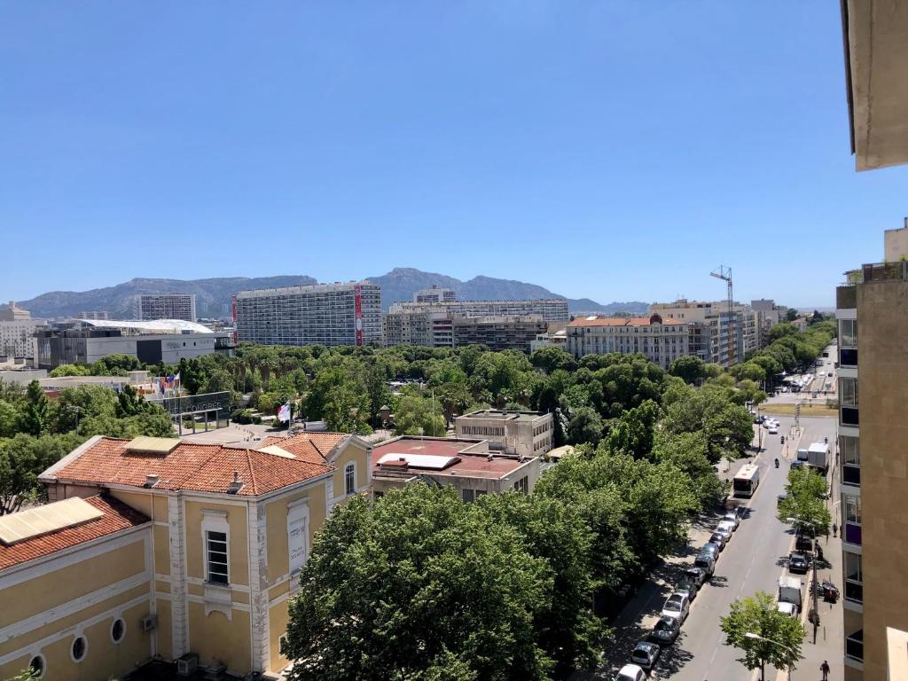 Nespecifikovaný výhled na hory nebo výhled na hory při pohledu z apartmánu