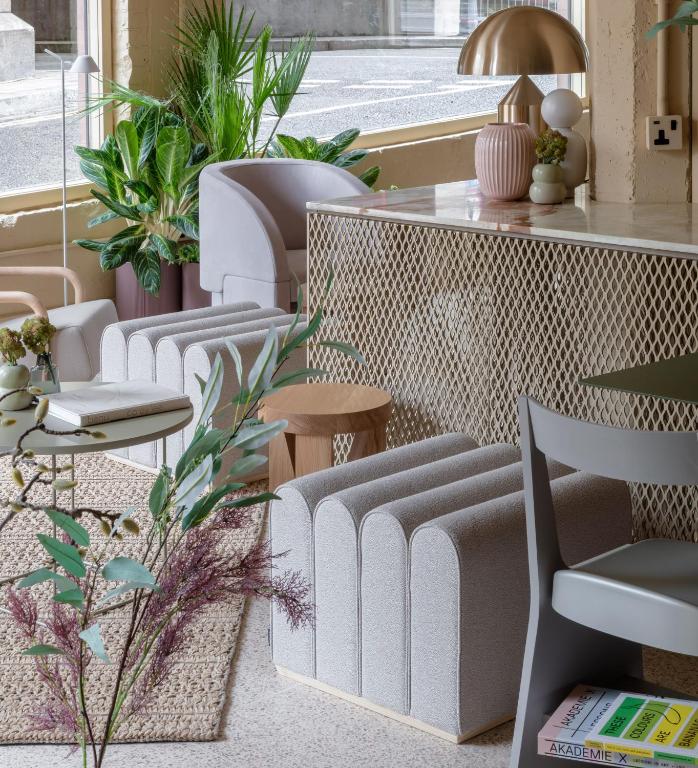 Locke at Broken Wharf - Resim 27