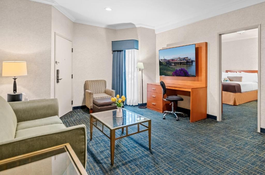 Best Western De Anza Inn photo