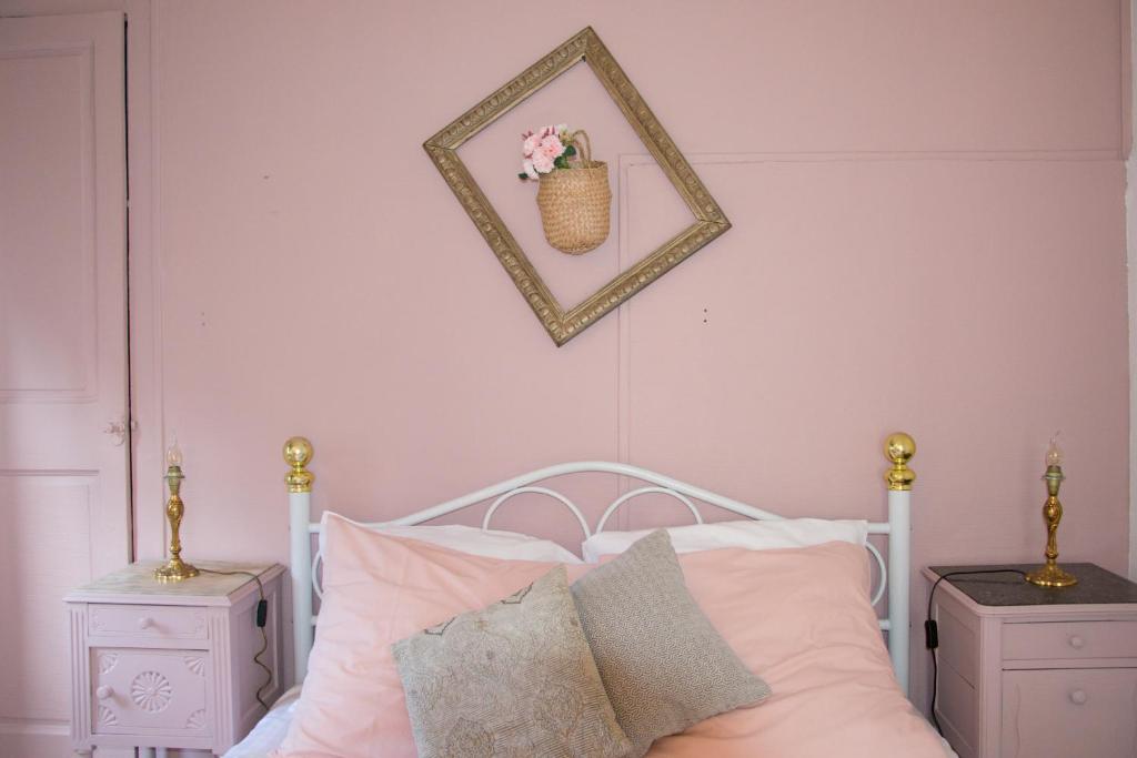 Les Demoiselles - 12