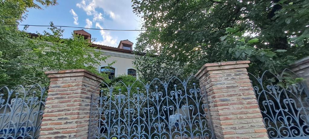 Fotografie z fotogalerie ubytování King's Neighbours v destinaci Telavi