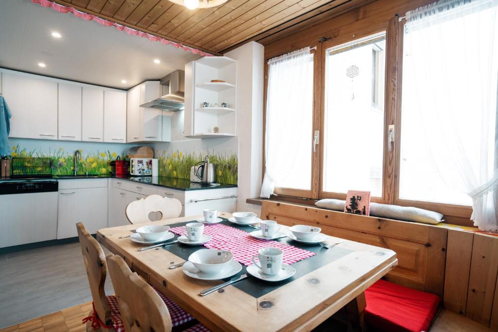 Kuchyň nebo kuchyňský kout v ubytování Apartment Camelia