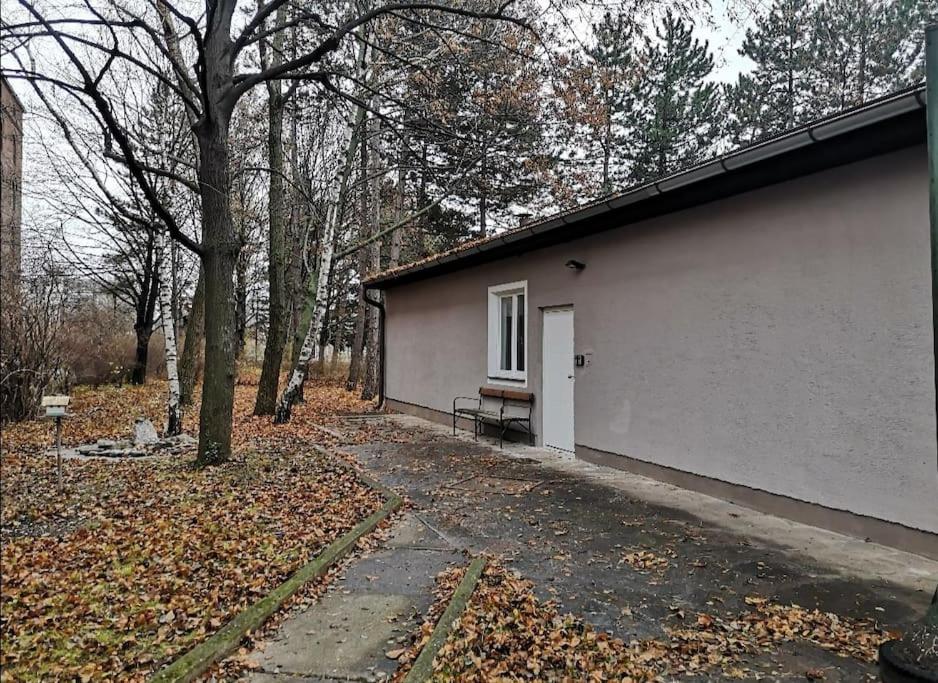 Budova, kde se prázdninový dům nachází