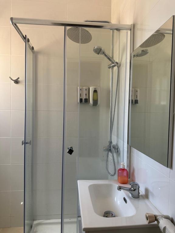 Koupelna v ubytování Hostal Arrate