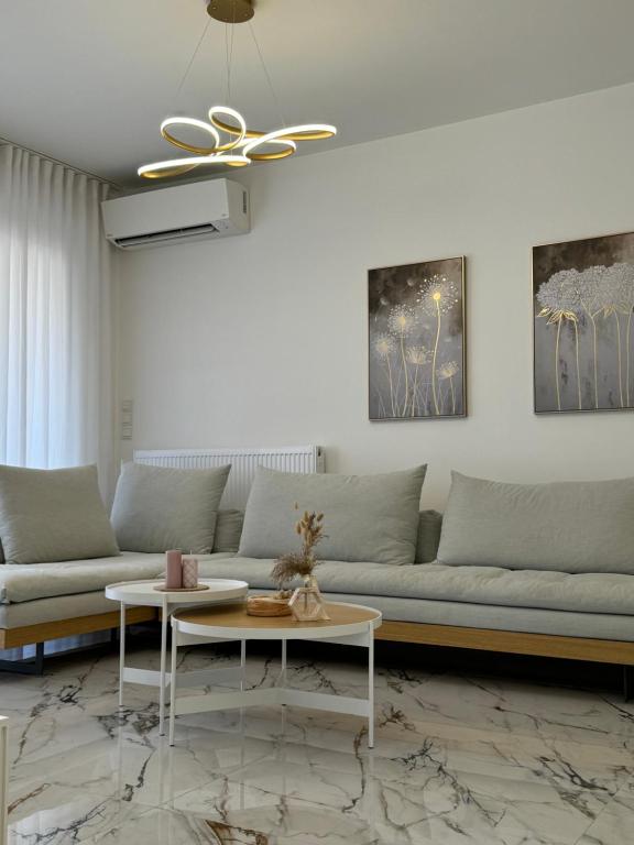 Madi Luxury Stay Patra - Resim 10