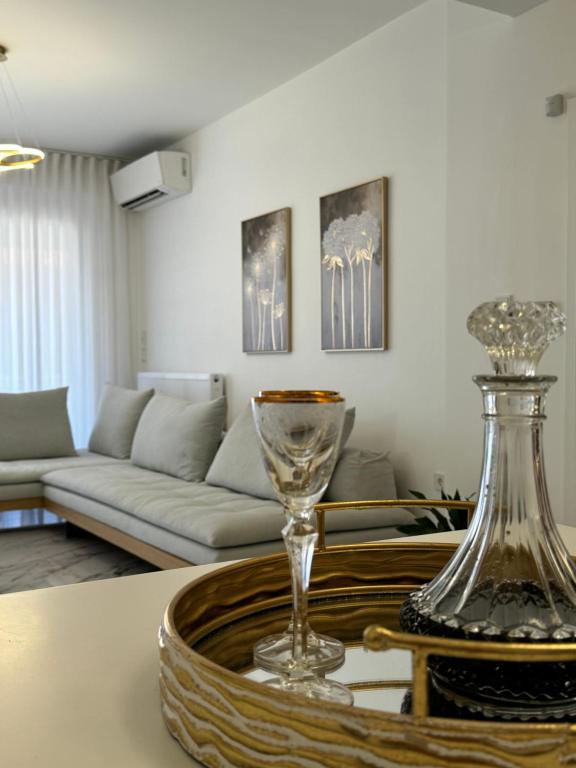 Madi Luxury Stay Patra - Resim 13