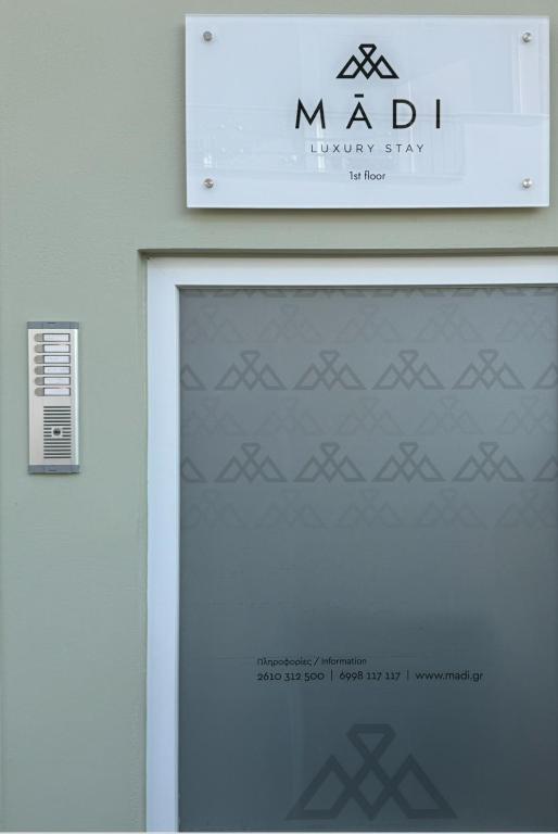 Madi Luxury Stay Patra - Resim 38