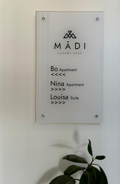 Madi Luxury Stay Patra - Resim 45