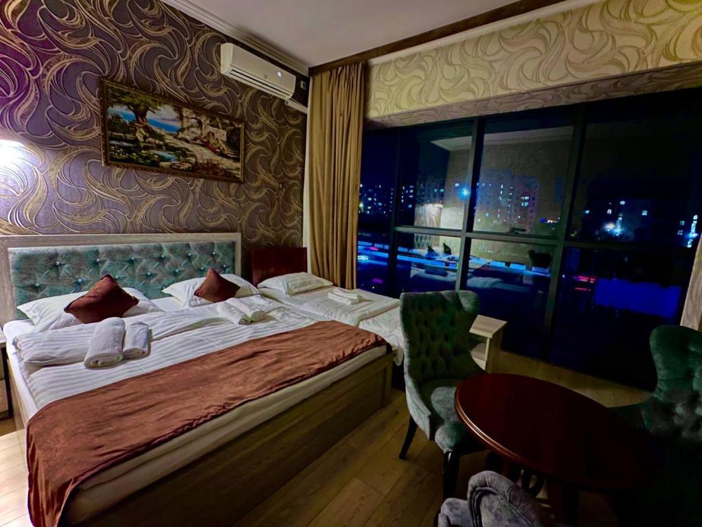 Izza Palace Hotel 150MBs WIFI - Hizvo