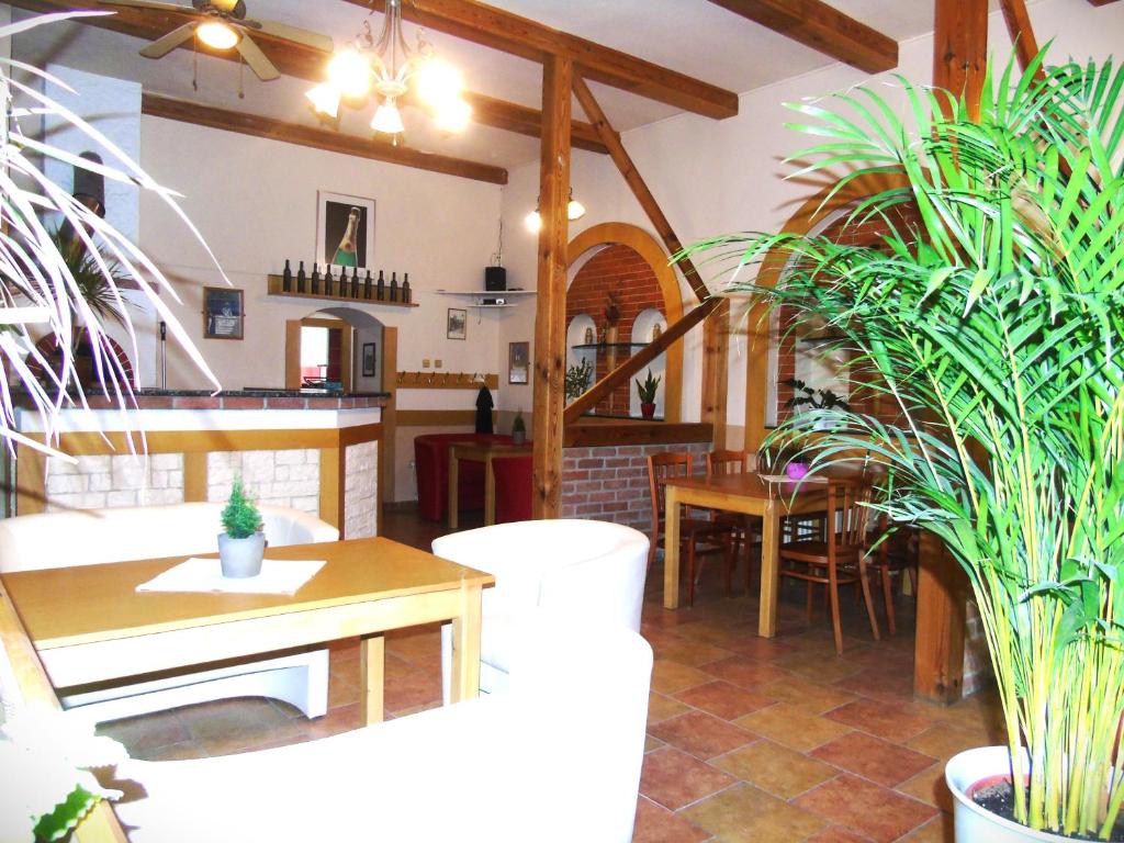 Restoran või mõni muu söögikoht majutusasutuses Toris Inn