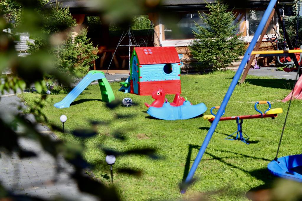 Detský kútik v ubytovaní Willa Stożek, 50 m od term i wyciągów narciarskich