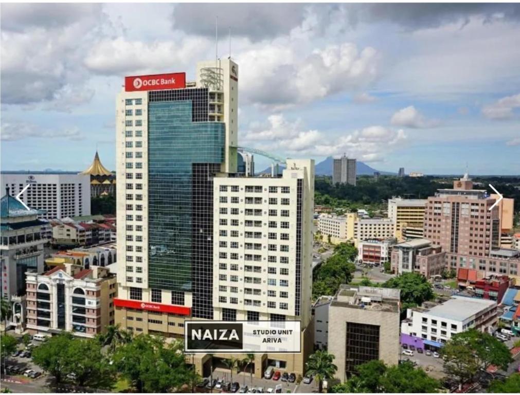 Pemandangan umum bagi Kuching atau pemandangan bandar yang diambil dari apartmen