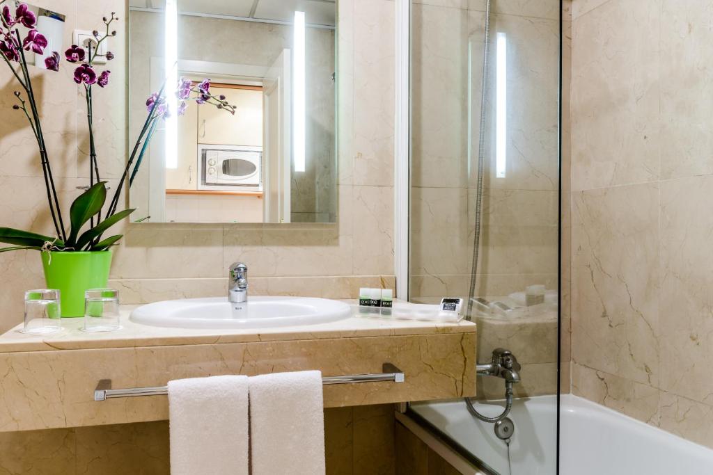 Kúpeľňa v ubytovaní Exe Suites 33