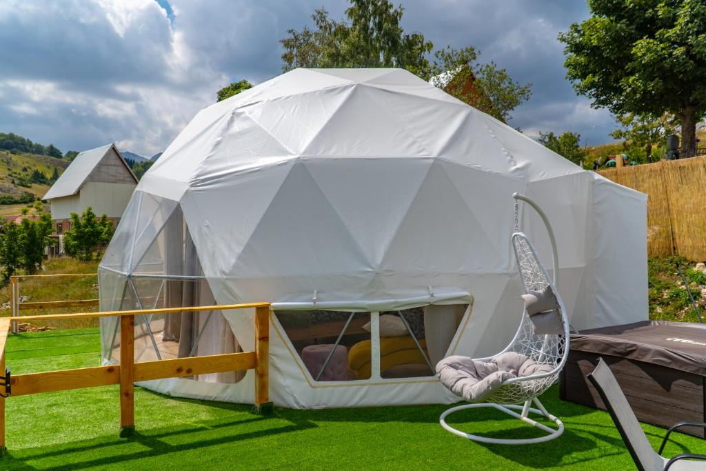 Zahrada ubytování Durmitor Glamp