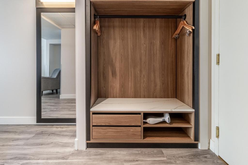 Atrium Hotel Vancouver - Resim 45