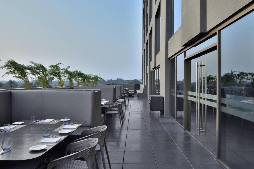 Balkón nebo terasa v ubytování Courtyard by Marriott Siliguri