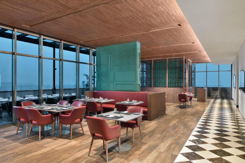 Restaurace v ubytování Courtyard by Marriott Siliguri
