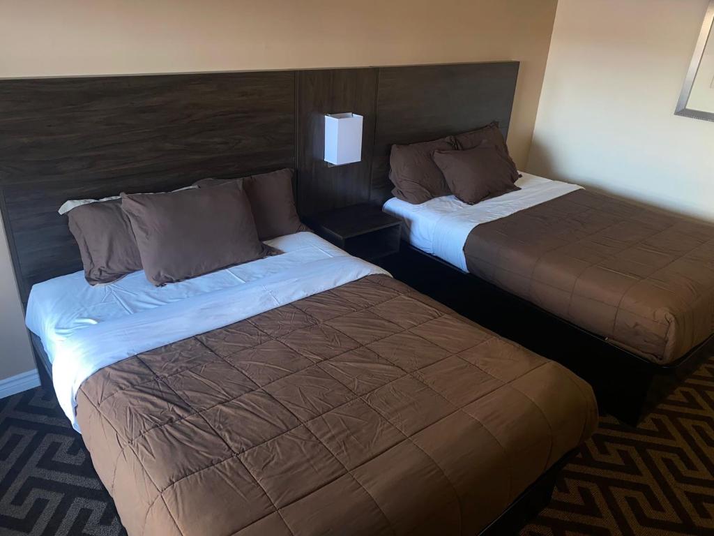 Falls Lodge by the Falls (Formerly Knights Inn) - Resim 31