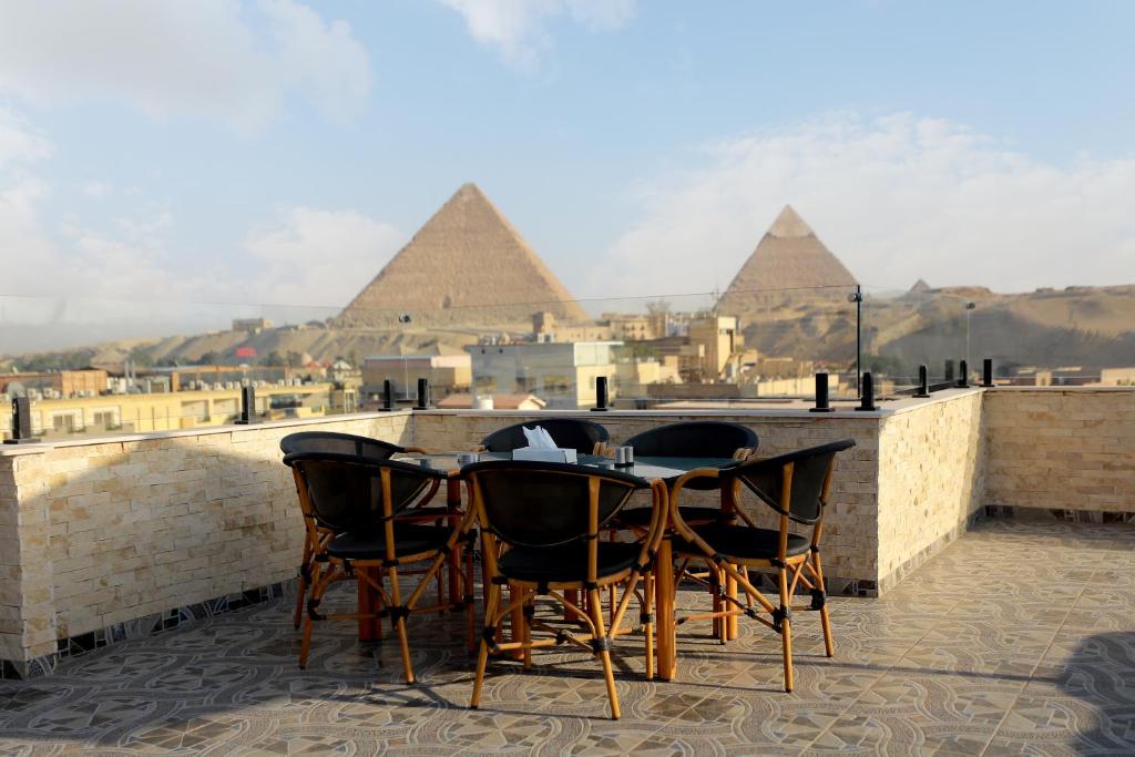 Fotografie z fotogalerie ubytování Aziz Egypt Pyramids View v Káhiře