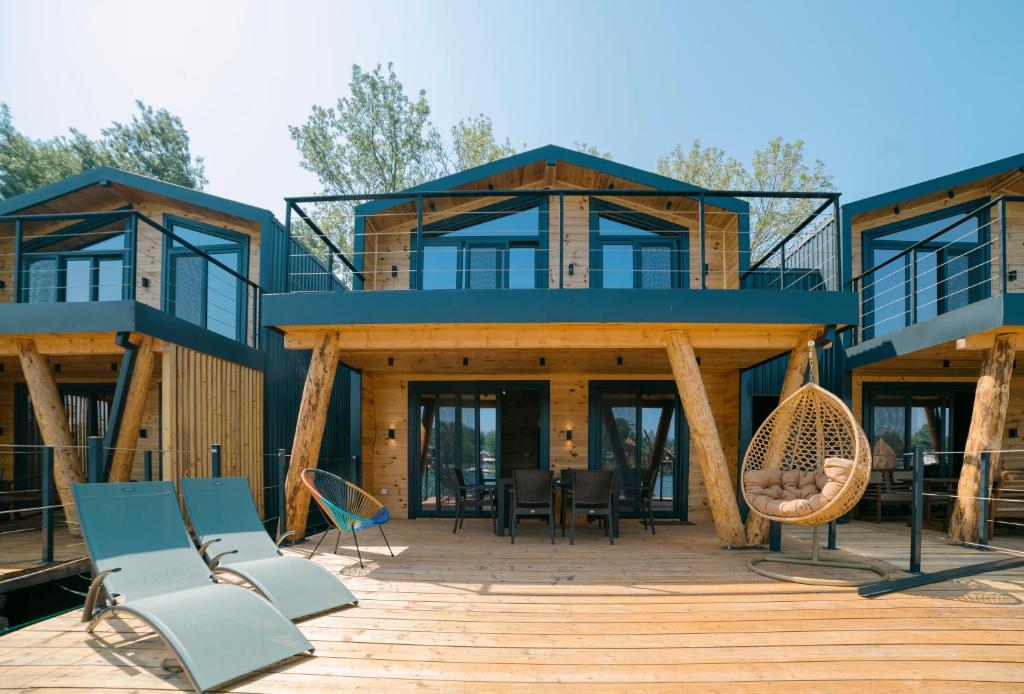 Budova, kde se vila nachází