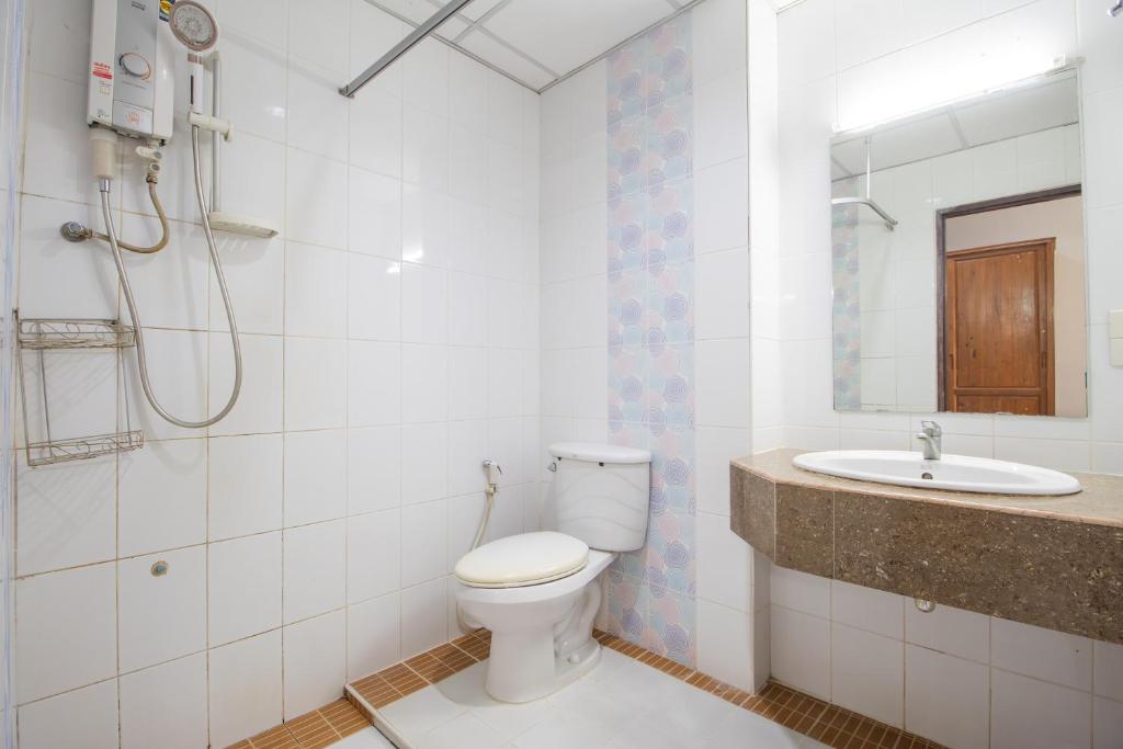 Budget Stars Hotel Chiang Mai - Resim 34