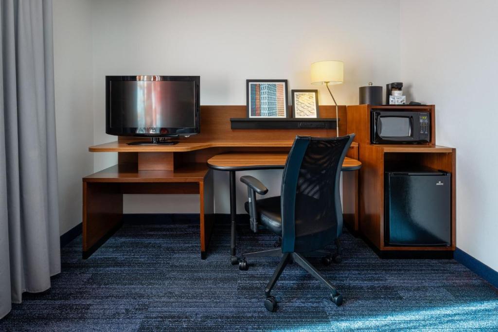 Fairfield Inn & Suites by Marriott Smithfield photo
