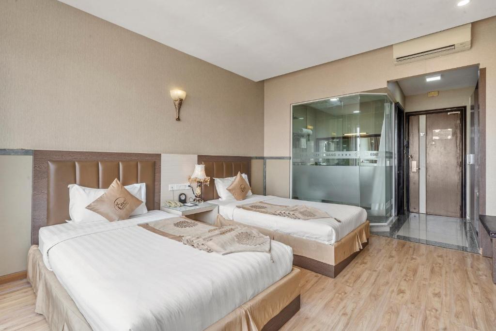 Phòng Superior 2 giường đơn nhìn ra cảnh thành phố