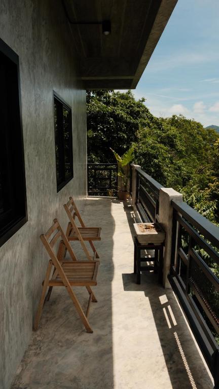 Balkón nebo terasa v ubytování Deishaview Jungle Hostel