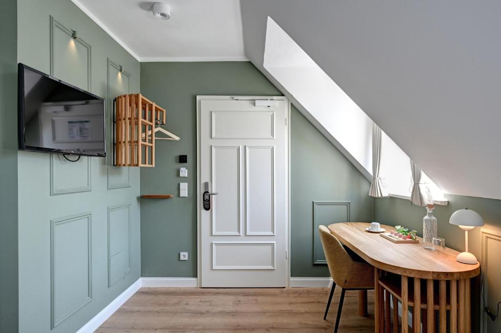 Hotel Uhland - Resim 18