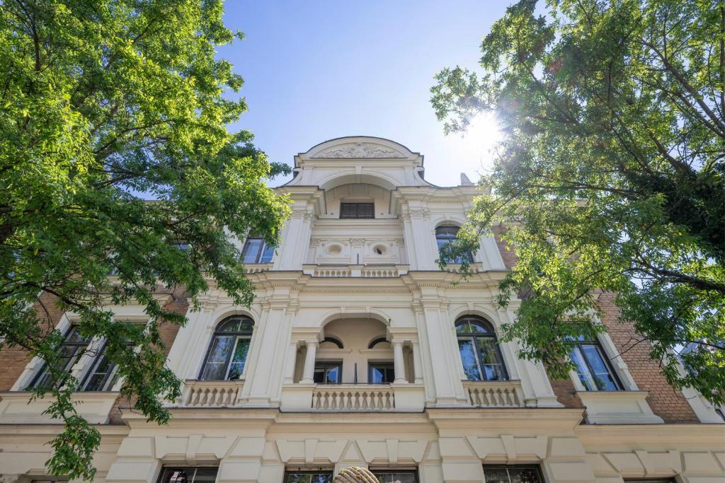 Hotel Uhland - Resim 6