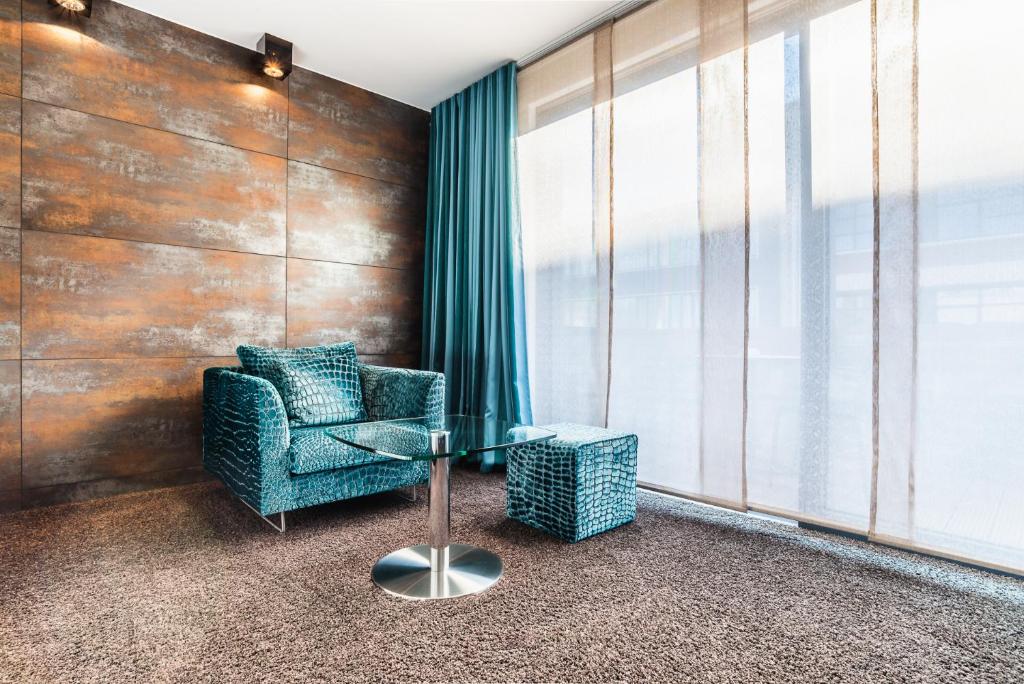 Posezení v ubytování Hotel Der Blaue Reiter