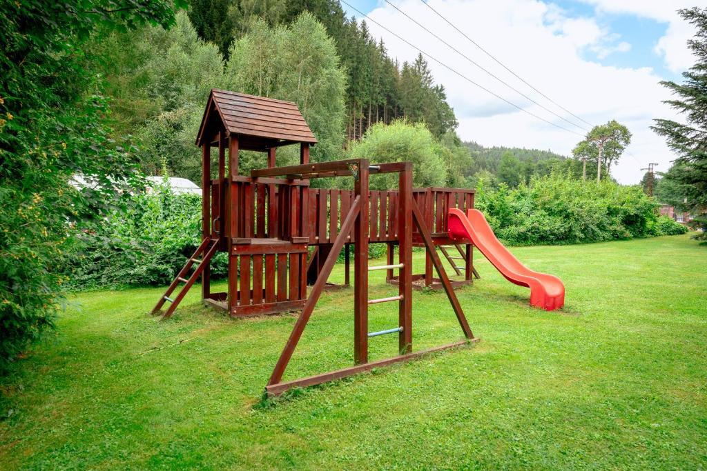 Herní místnost nebo prostor pro děti v ubytování Penzion U rybníka