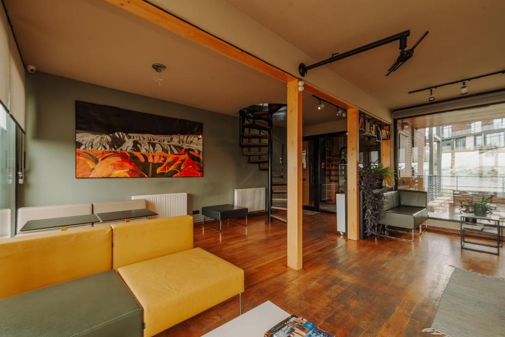 Posezení v ubytování Quadrum Hotel