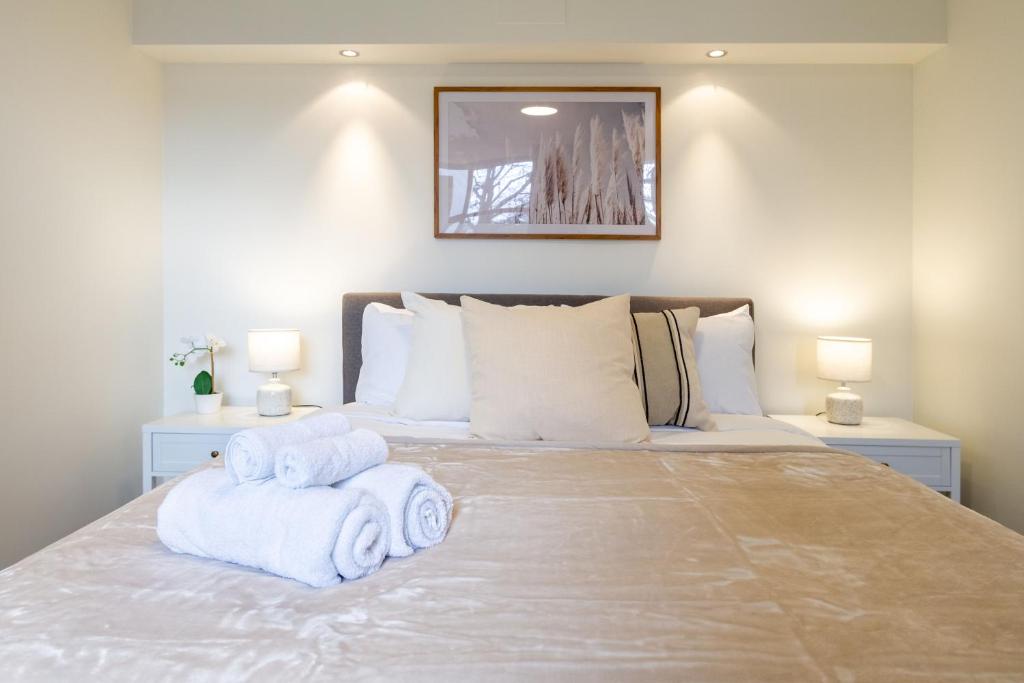 Warm CHCH Apartment Park View & Garage Parking - Resim 14