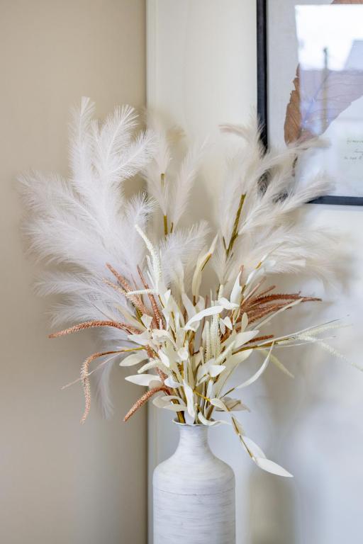 Warm CHCH Apartment Park View & Garage Parking - Resim 34