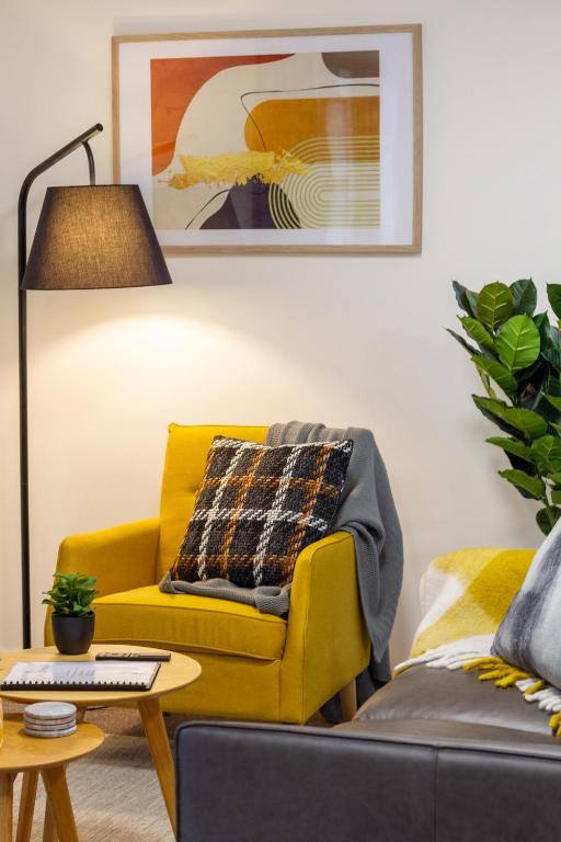 Warm CHCH Apartment Park View & Garage Parking - Resim 27