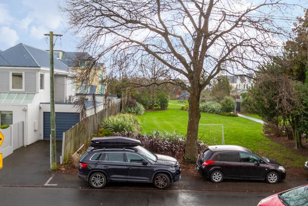 Warm CHCH Apartment Park View & Garage Parking - Resim 38