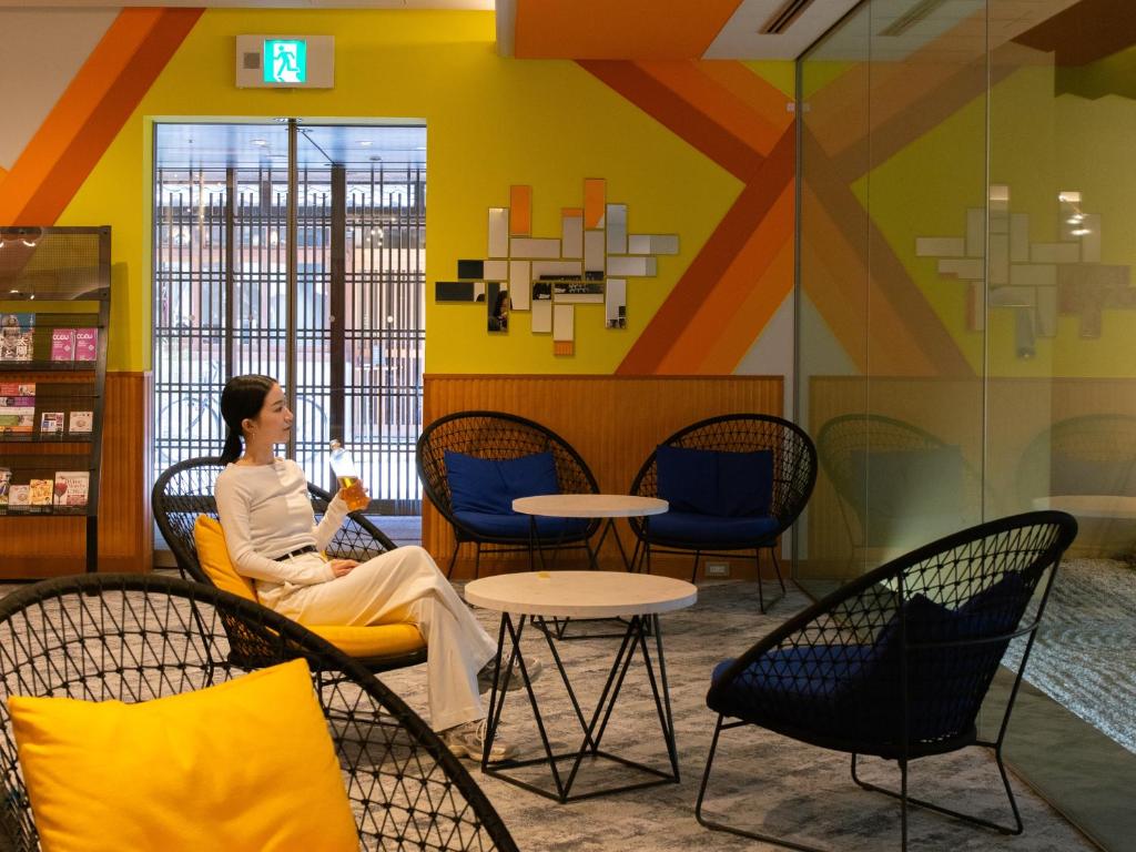 Posezení v ubytování ibis Styles Kyoto Shijo