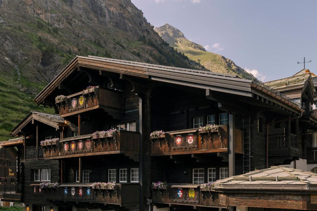 SCHLOSS Zermatt - CBD & Adaptogenic Spa and Sport Hotel - Resim 2