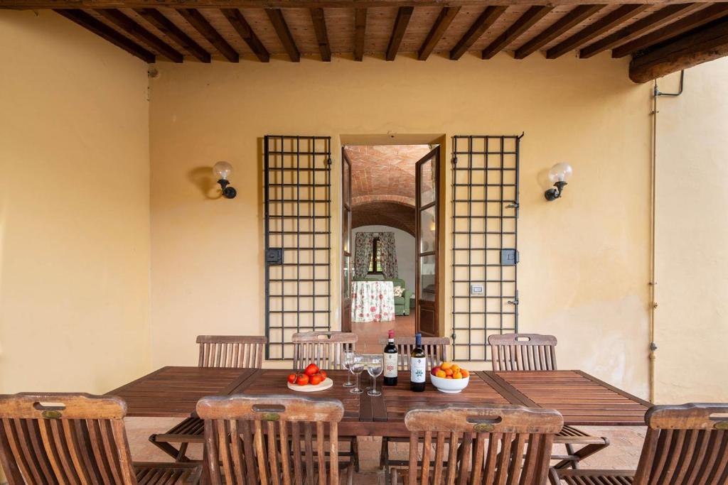 Badia di Morrona Agriturismo - Four-Bedroom Apartment