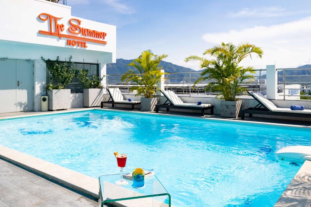 Hồ bơi trong/gần The Summer Hotel