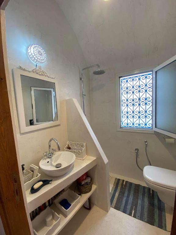 Koupelna v ubytování artgohomes